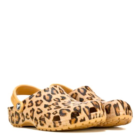 crocs leopard print clog